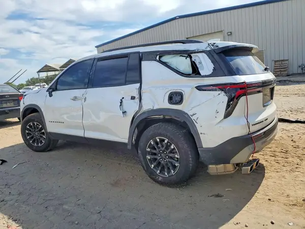 1GNEVJRS4SJ232803 2025 CHEVROLET TRAVERSE - Image 2