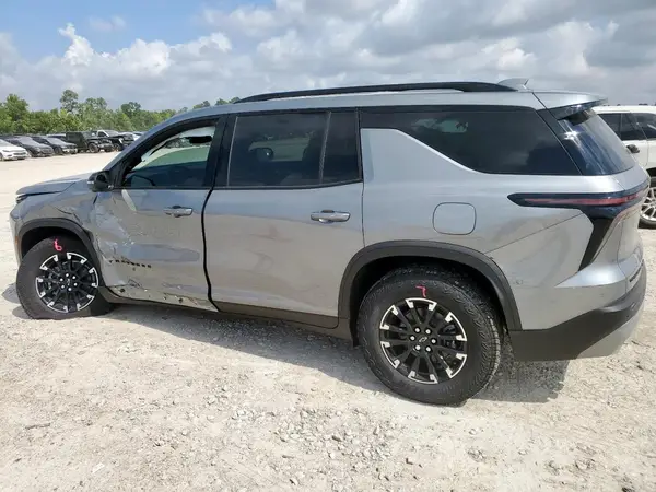 1GNEVJRS5SJ293884 2025 CHEVROLET TRAVERSE - Image 2