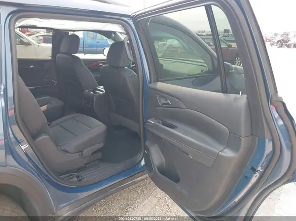 1GNEVJRS6SJ225657 2025 CHEVROLET TRAVERSE - Image 8
