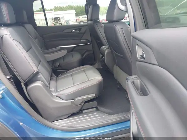 1GNEVJRS6SJ261722 2025 CHEVROLET TRAVERSE - Image 8