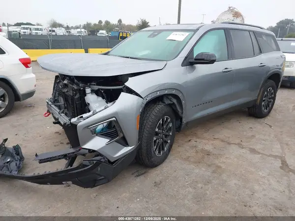 1GNEVJRS8SJ229189 2025 CHEVROLET TRAVERSE - Image 2