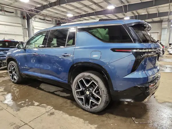 1GNEVKKSXTJ171717 2026 CHEVROLET TRAVERSE - Image 2