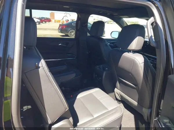 1GNEVKKSXTJ238140 2026 CHEVROLET TRAVERSE - Image 8