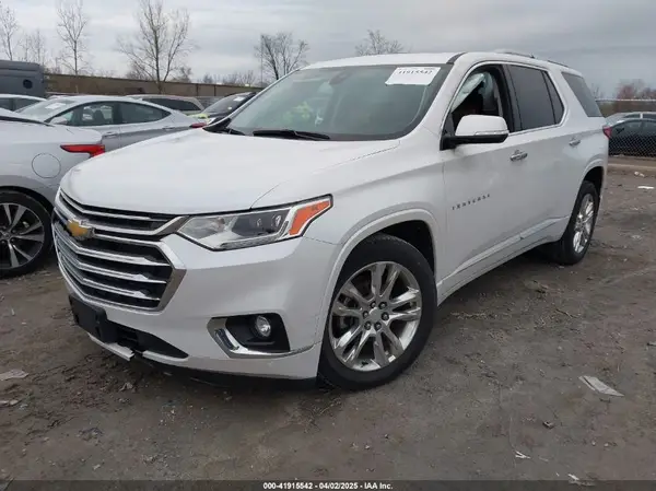 1GNEVKKW0JJ100235 2018 CHEVROLET TRAVERSE - Image 2