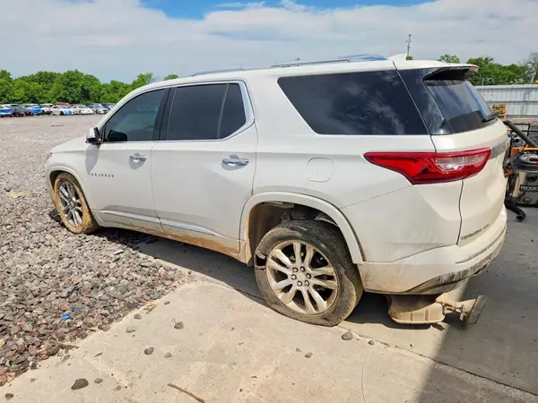 1GNEVKKW0JJ184766 2018 CHEVROLET TRAVERSE - Image 2