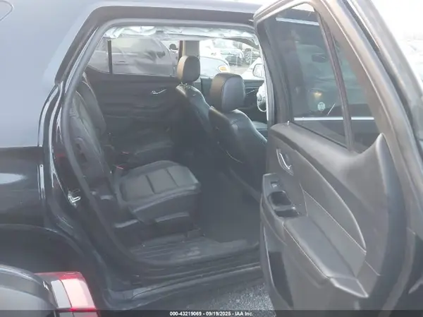 1GNEVKKW0KJ131079 2019 CHEVROLET TRAVERSE - Image 8
