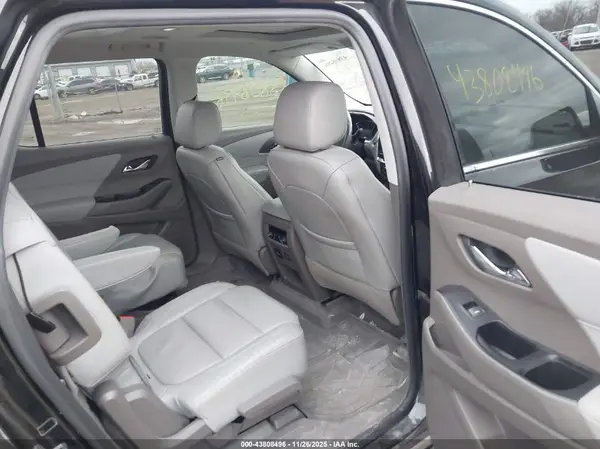 1GNEVKKW0KJ153275 2019 CHEVROLET TRAVERSE - Image 8