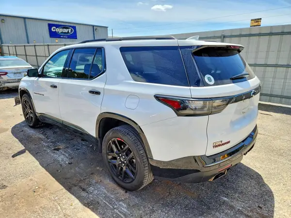 1GNEVKKW0LJ104823 2020 CHEVROLET TRAVERSE - Image 2