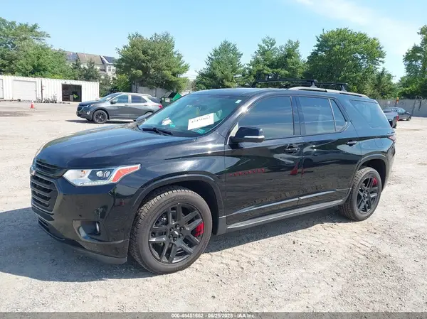 1GNEVKKW0MJ133160 2021 CHEVROLET TRAVERSE - Image 2
