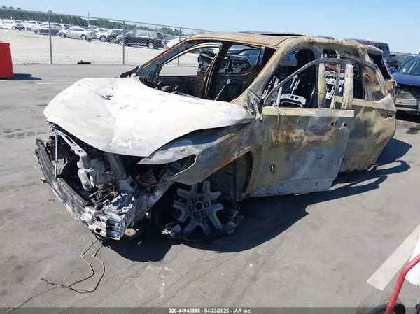 1GNEVKKW0MJ234201 2021 CHEVROLET TRAVERSE - Image 2