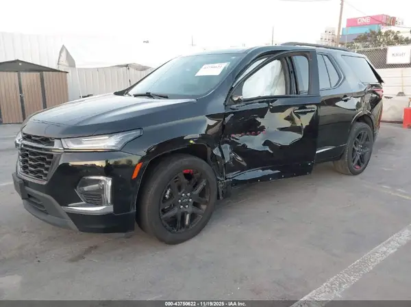 1GNEVKKW0PJ167085 2023 CHEVROLET TRAVERSE - Image 2
