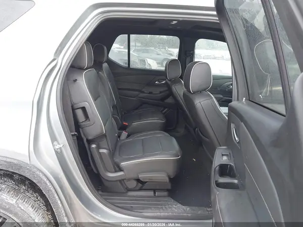 1GNEVKKW0PJ178197 2023 CHEVROLET TRAVERSE - Image 8