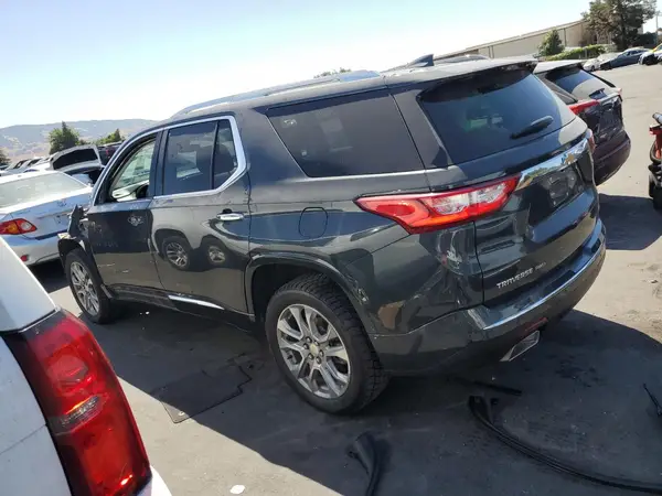 1GNEVKKW1KJ179674 2019 CHEVROLET TRAVERSE - Image 2