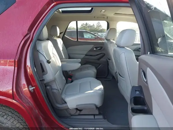 1GNEVKKW1KJ186334 2019 CHEVROLET TRAVERSE - Image 8