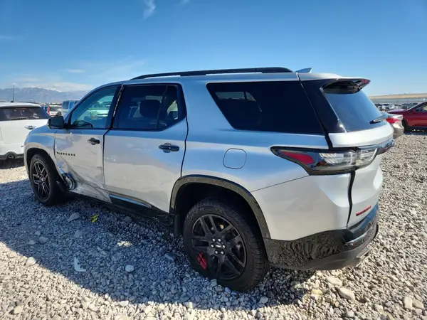 1GNEVKKW1KJ270377 2019 CHEVROLET TRAVERSE - Image 2