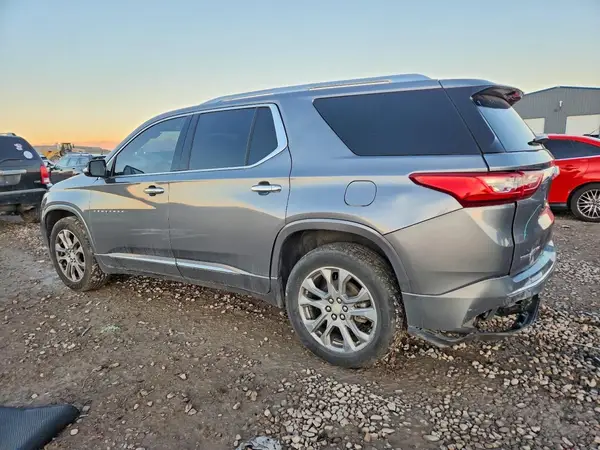 1GNEVKKW1KJ293867 2019 CHEVROLET TRAVERSE - Image 2