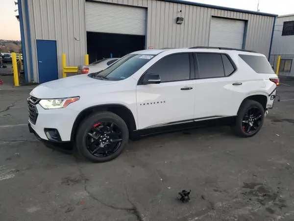 1GNEVKKW1MJ251167 2021 CHEVROLET TRAVERSE - Image 1