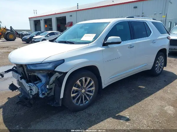 1GNEVKKW1NJ129202 2022 CHEVROLET TRAVERSE - Image 2