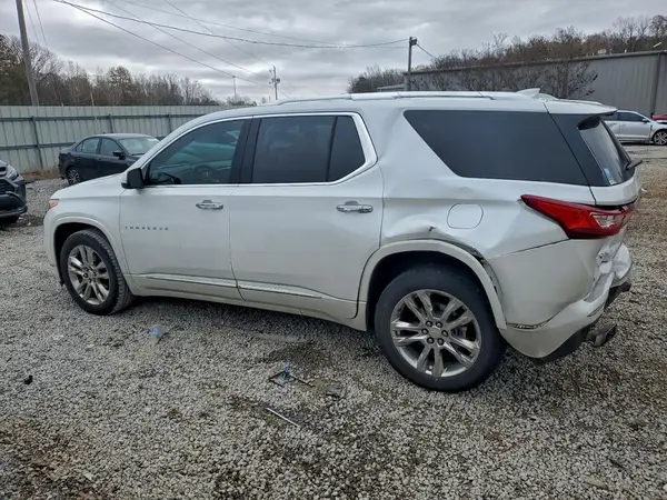 1GNEVKKW2JJ102780 2018 CHEVROLET TRAVERSE - Image 2