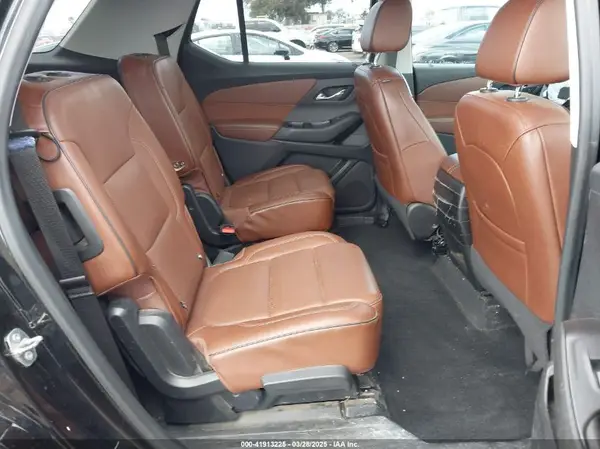 1GNEVKKW2JJ160467 2018 CHEVROLET TRAVERSE - Image 8
