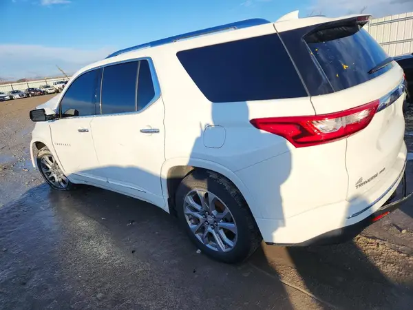 1GNEVKKW2KJ230017 2019 CHEVROLET TRAVERSE - Image 2