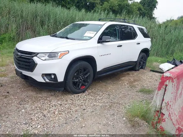 1GNEVKKW2KJ250641 2019 CHEVROLET TRAVERSE - Image 2
