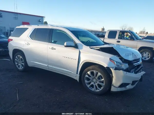 1GNEVKKW2MJ235124 2021 CHEVROLET TRAVERSE - Image 1
