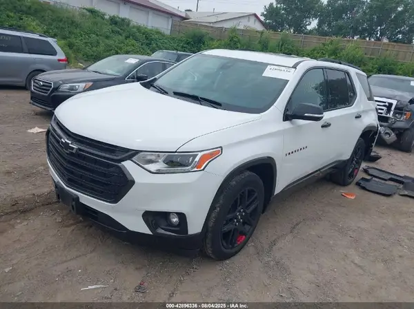 1GNEVKKW2MJ265465 2021 CHEVROLET TRAVERSE - Image 2