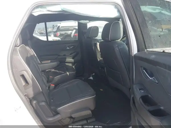1GNEVKKW2NJ173399 2022 CHEVROLET TRAVERSE - Image 8