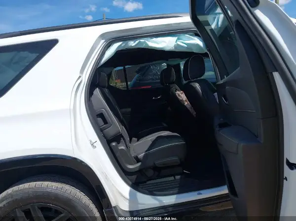 1GNEVKKW2PJ314684 2023 CHEVROLET TRAVERSE - Image 8