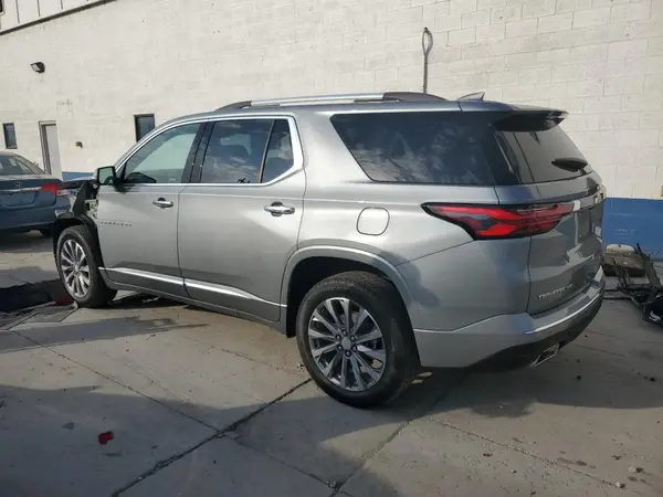 1GNEVKKW2PJ331114 2023 CHEVROLET TRAVERSE - Image 2