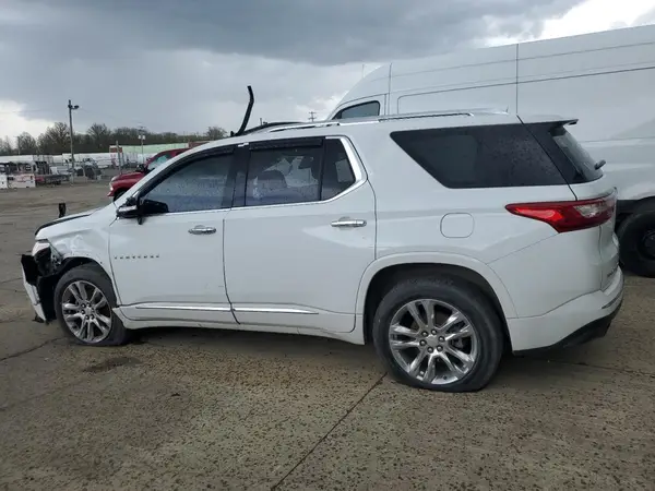 1GNEVKKW3JJ112833 2018 CHEVROLET TRAVERSE - Image 2