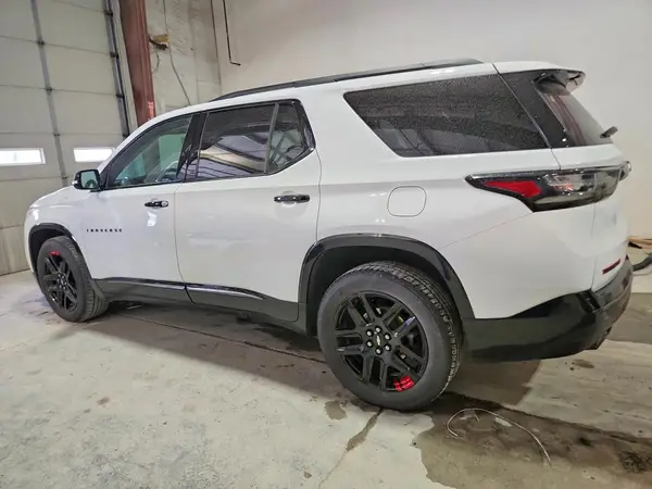 1GNEVKKW3KJ113840 2019 CHEVROLET TRAVERSE - Image 2