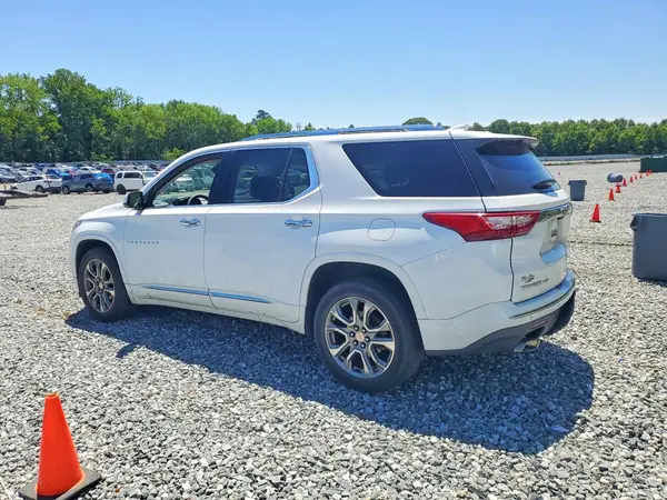1GNEVKKW3KJ154162 2019 CHEVROLET TRAVERSE - Image 2