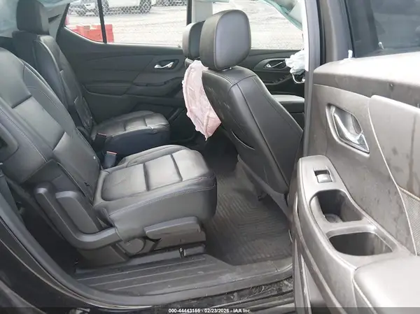 1GNEVKKW3KJ240118 2019 CHEVROLET TRAVERSE - Image 8