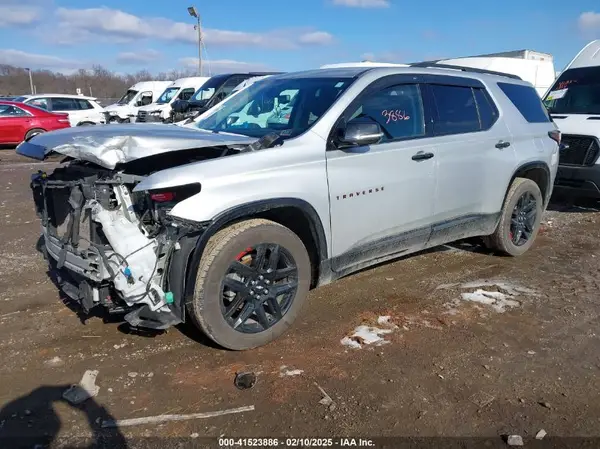 1GNEVKKW3LJ146063 2020 CHEVROLET TRAVERSE - Image 2