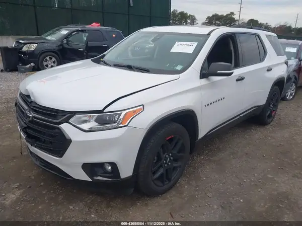 1GNEVKKW3MJ173782 2021 CHEVROLET TRAVERSE - Image 2