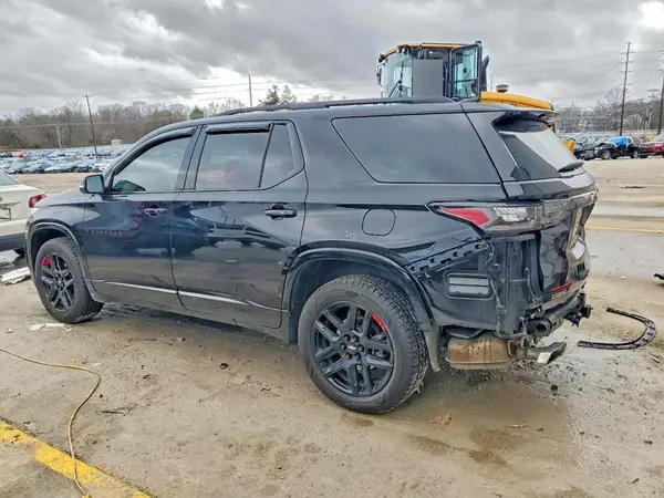 1GNEVKKW3MJ252403 2021 CHEVROLET TRAVERSE - Image 2