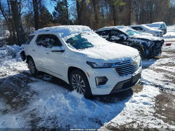 1GNEVKKW3PJ117586 2023 CHEVROLET TRAVERSE - Image 1