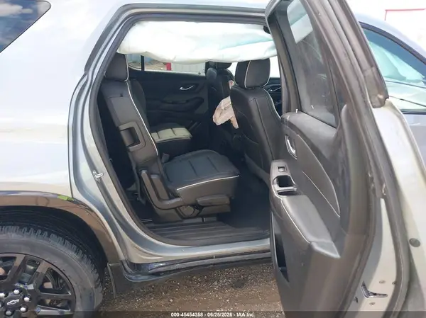 1GNEVKKW3PJ136008 2023 CHEVROLET TRAVERSE - Image 8