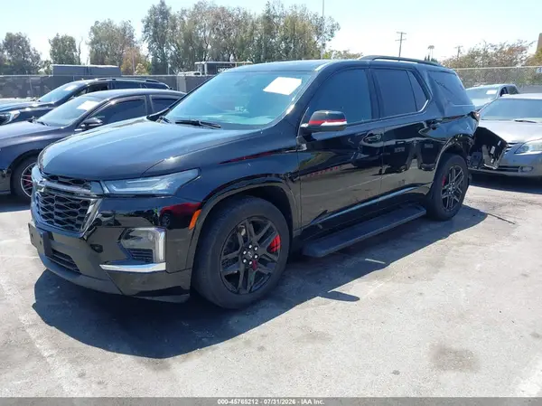 1GNEVKKW3PJ144948 2023 CHEVROLET TRAVERSE - Image 2