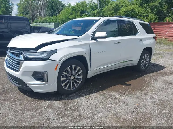 1GNEVKKW3PJ162298 2023 CHEVROLET TRAVERSE - Image 2