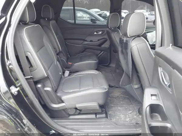 1GNEVKKW3PJ215792 2023 CHEVROLET TRAVERSE - Image 8