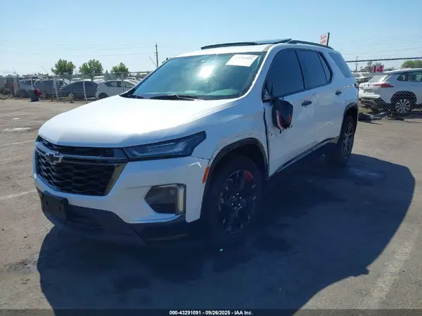 1GNEVKKW3PJ223147 2023 CHEVROLET TRAVERSE - Image 2