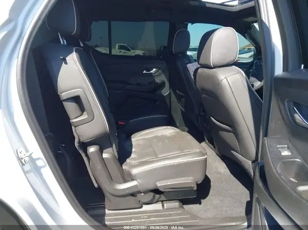 1GNEVKKW3PJ223147 2023 CHEVROLET TRAVERSE - Image 8