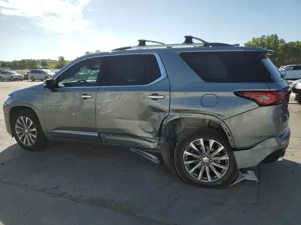 1GNEVKKW3PJ299046 2023 CHEVROLET TRAVERSE - Image 2