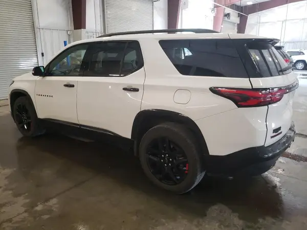 1GNEVKKW3PJ324785 2023 CHEVROLET TRAVERSE - Image 2