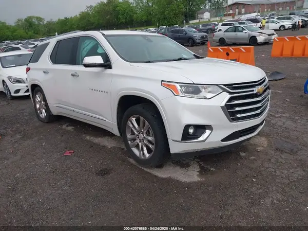 1GNEVKKW4JJ133786 2018 CHEVROLET TRAVERSE - Image 1