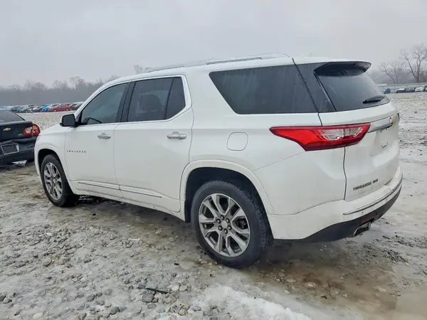 1GNEVKKW4LJ279219 2020 CHEVROLET TRAVERSE - Image 2