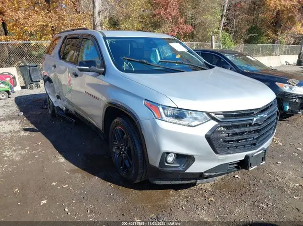 1GNEVKKW4MJ239384 2021 CHEVROLET TRAVERSE - Image 1